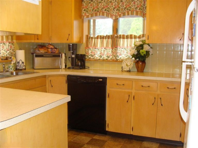 945 Vineland Road St. Joseph, MI 49085 - Photo 7 of 22 Additional Photo