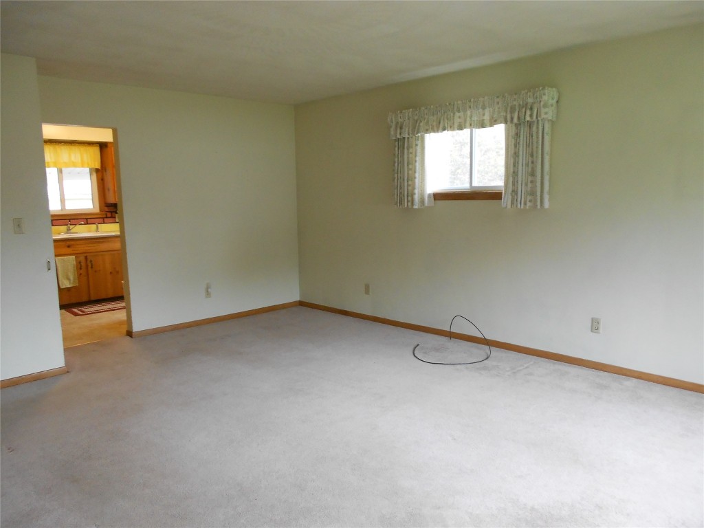 86 Port Road Binghamton, NY 13901 - Photo 6 of 23 Gallery Image 6