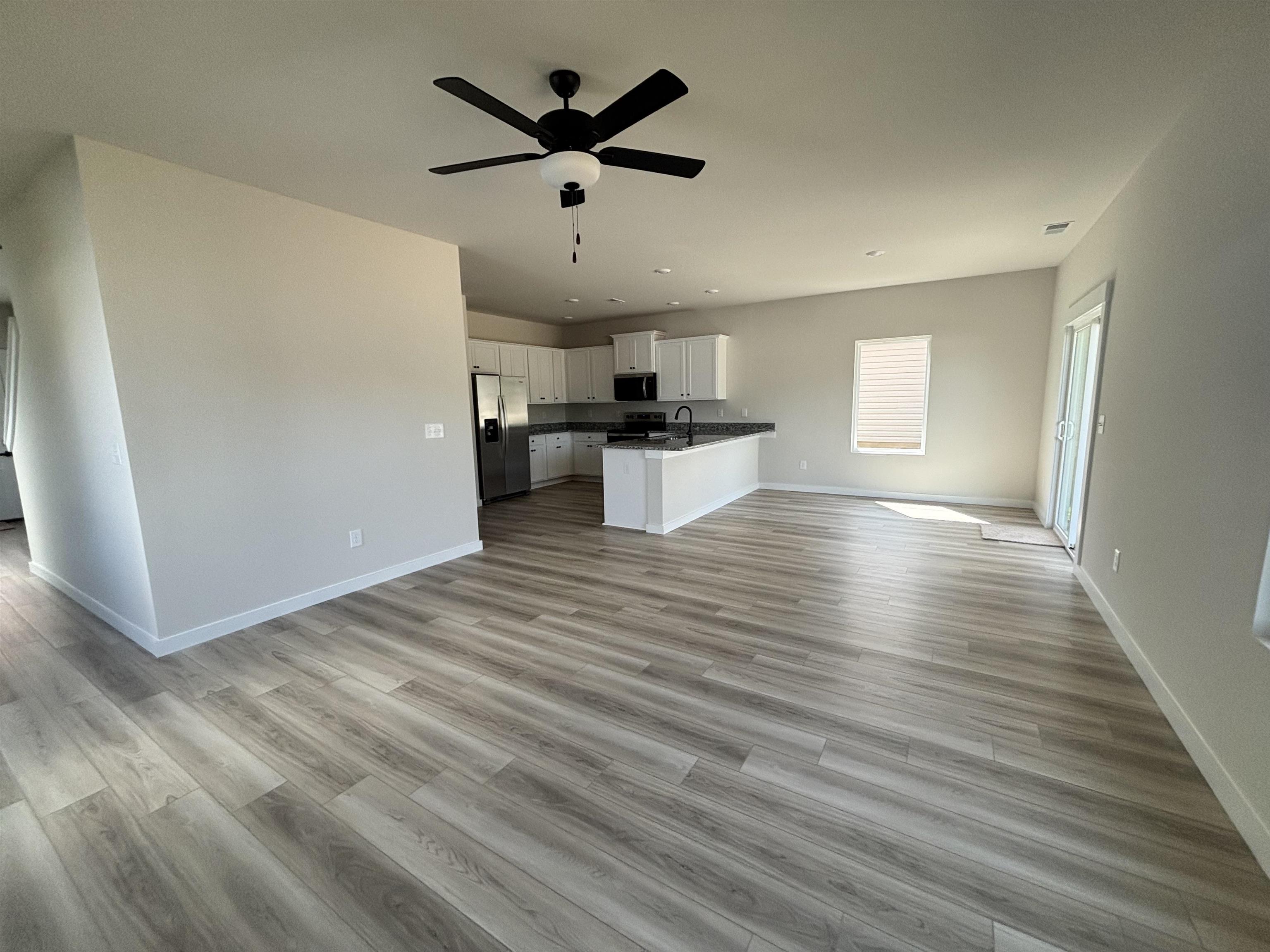 400 West Claywalk Road Woodruff, SC 29388 - Photo 3 of 7