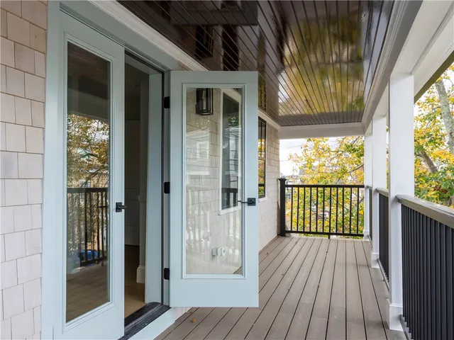 $3,850 | 7 Dearborn Street, Unit 1, Newport, RI 02840