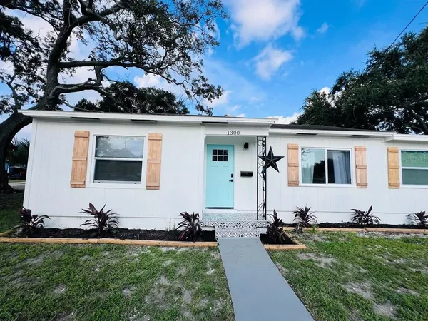 $3,395 | 1300 21st Street South, St. Petersburg, FL 33712