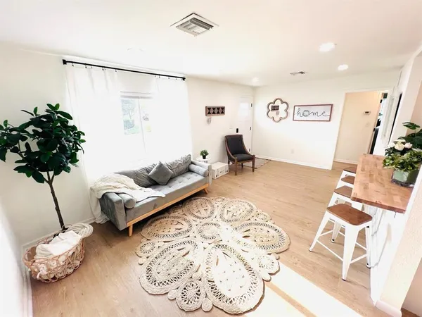 $3,395 | 1300 21st Street South, St. Petersburg, FL 33712