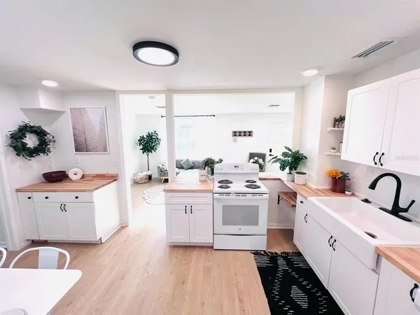 $3,395 | 1300 21st Street South, St. Petersburg, FL 33712