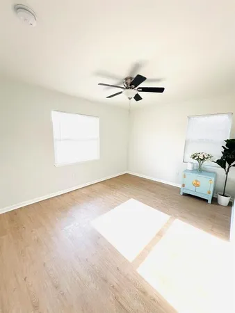 $3,395 | 1300 21st Street South, St. Petersburg, FL 33712