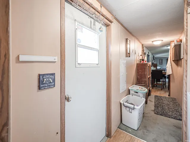 $69,000 | 201 Number 7 Road, Winslow, IN 47598