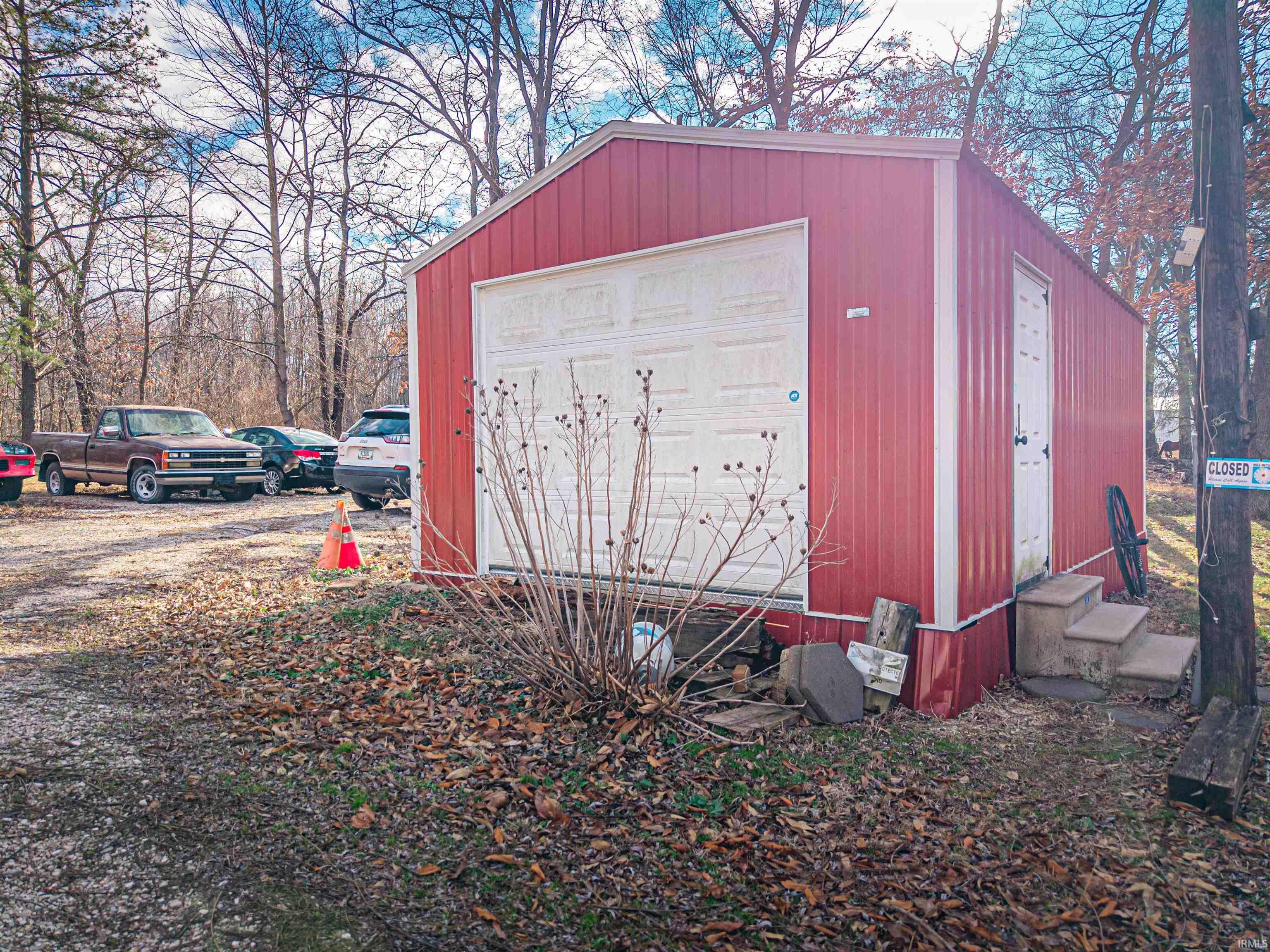 201 Number 7 Road Winslow, IN 47598 - Photo 28 of 34