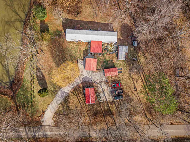 $69,000 | 201 Number 7 Road, Winslow, IN 47598