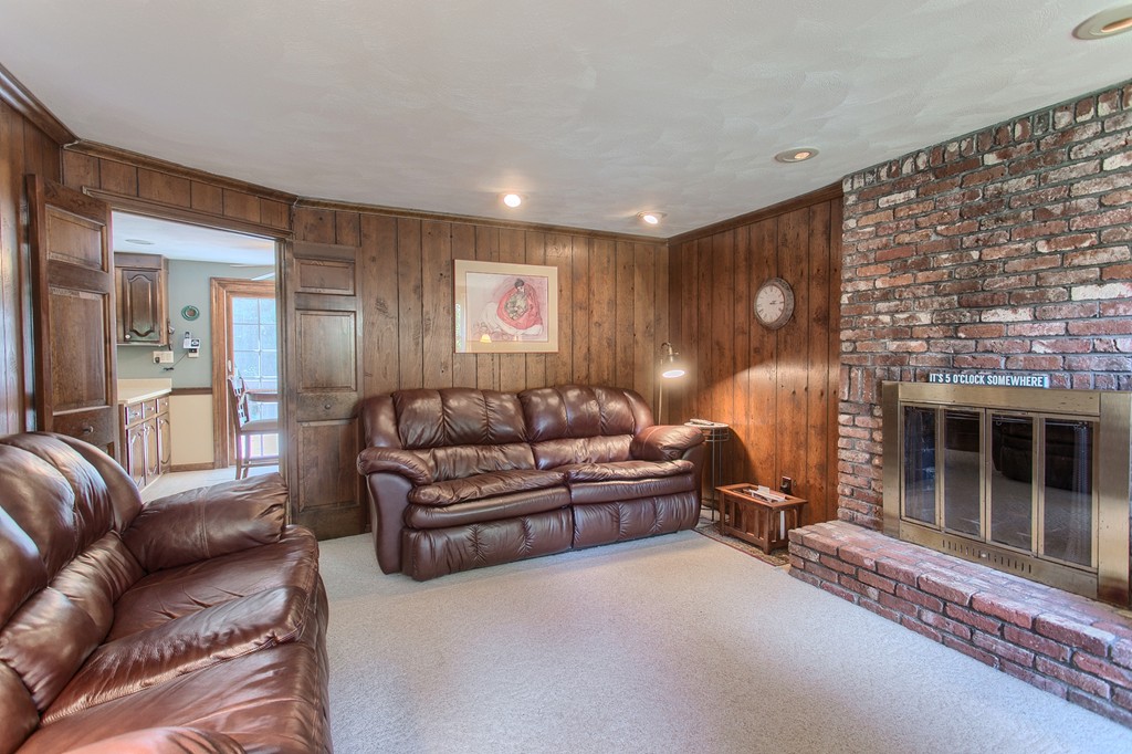 15 James Road Sterling, MA 01564 - Photo 12 of 30 Gallery Image 12