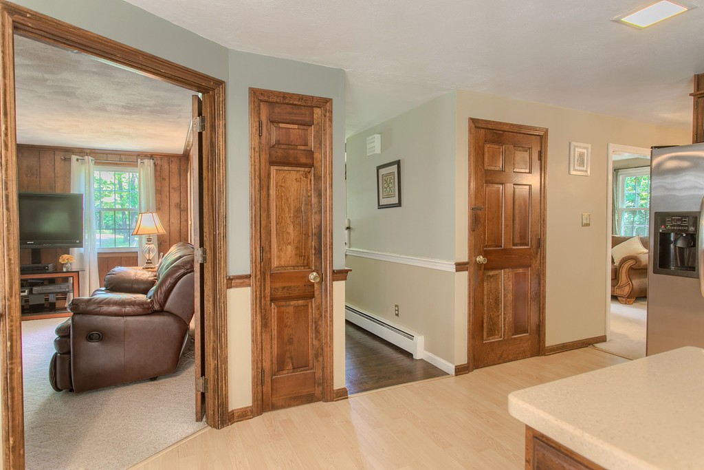 15 James Road Sterling, MA 01564 - Photo 8 of 30 Gallery Image 8