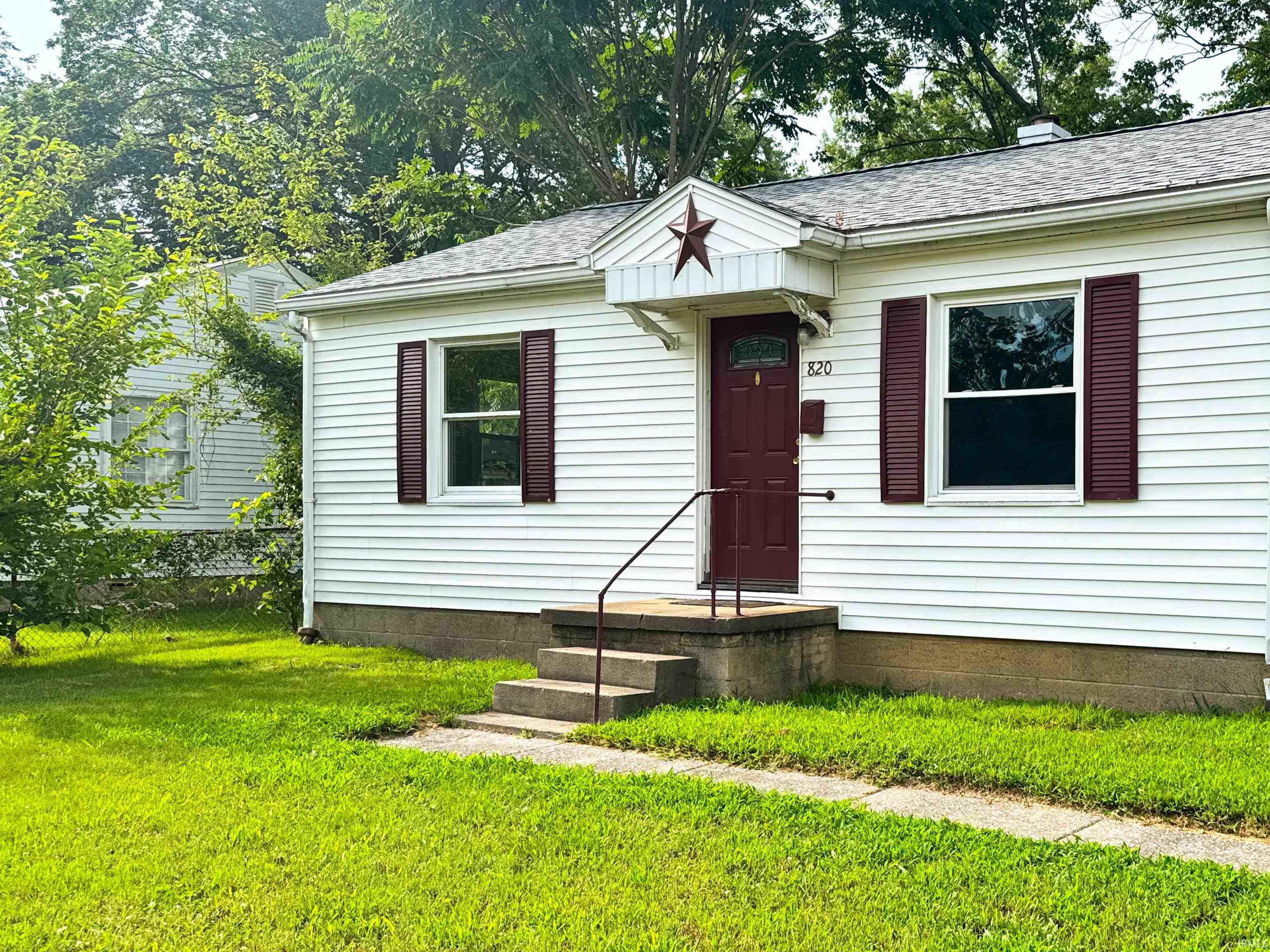 820 Ridgeway Avenue Evansville, IN 47713 - Photo 1 of 21 Gallery Image 1