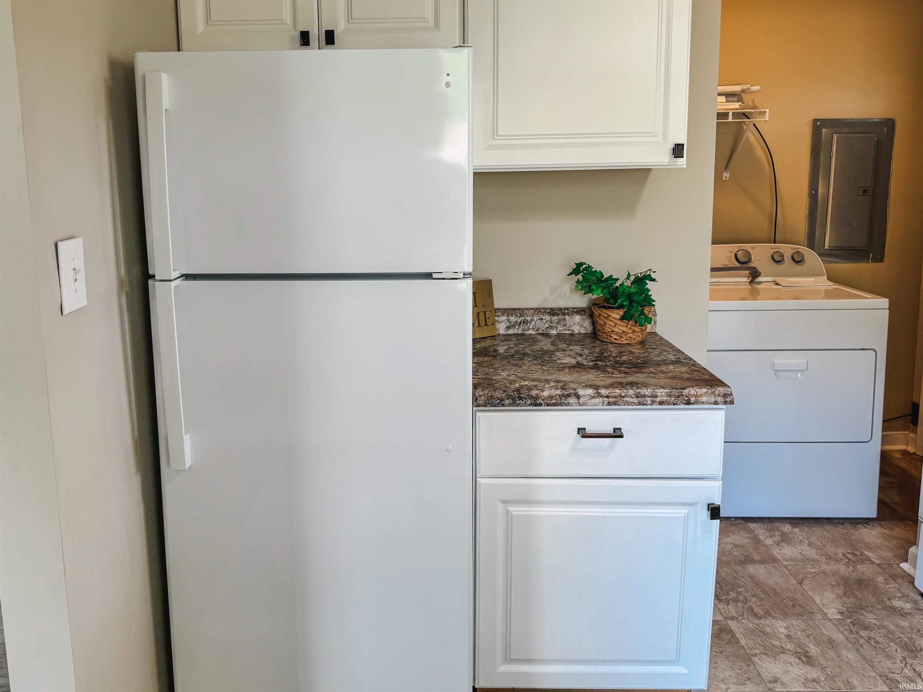 820 Ridgeway Avenue Evansville, IN 47713 - Photo 5 of 21 Gallery Image 5