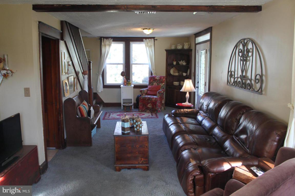 1444 Oregon Road Leola, PA 17540 - Photo 7 of 28