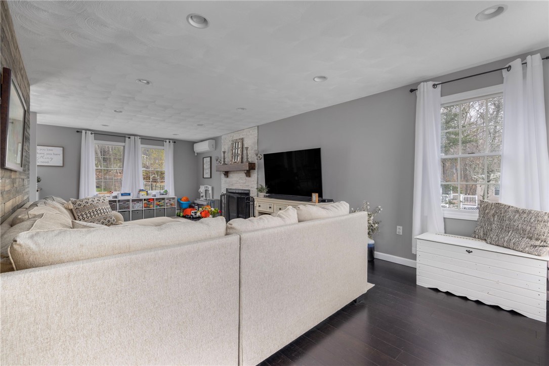 14 Canton Court Cranston, RI 02921 - Photo 22 of 50