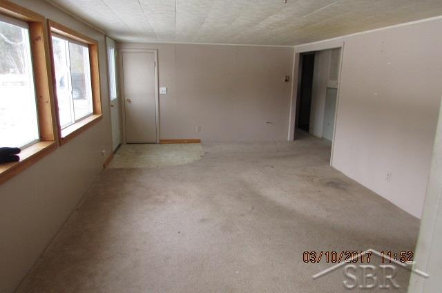 3941 Pratt Lake Road Gladwin, MI 48624 - Photo 12 of 17 31314603-11.JPG