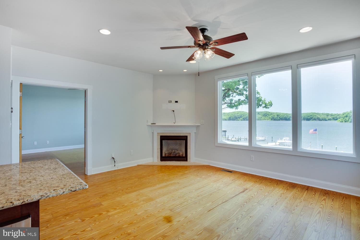 223 Long Point Road Crownsville, MD 21032 - Photo 12 of 41 Family Room