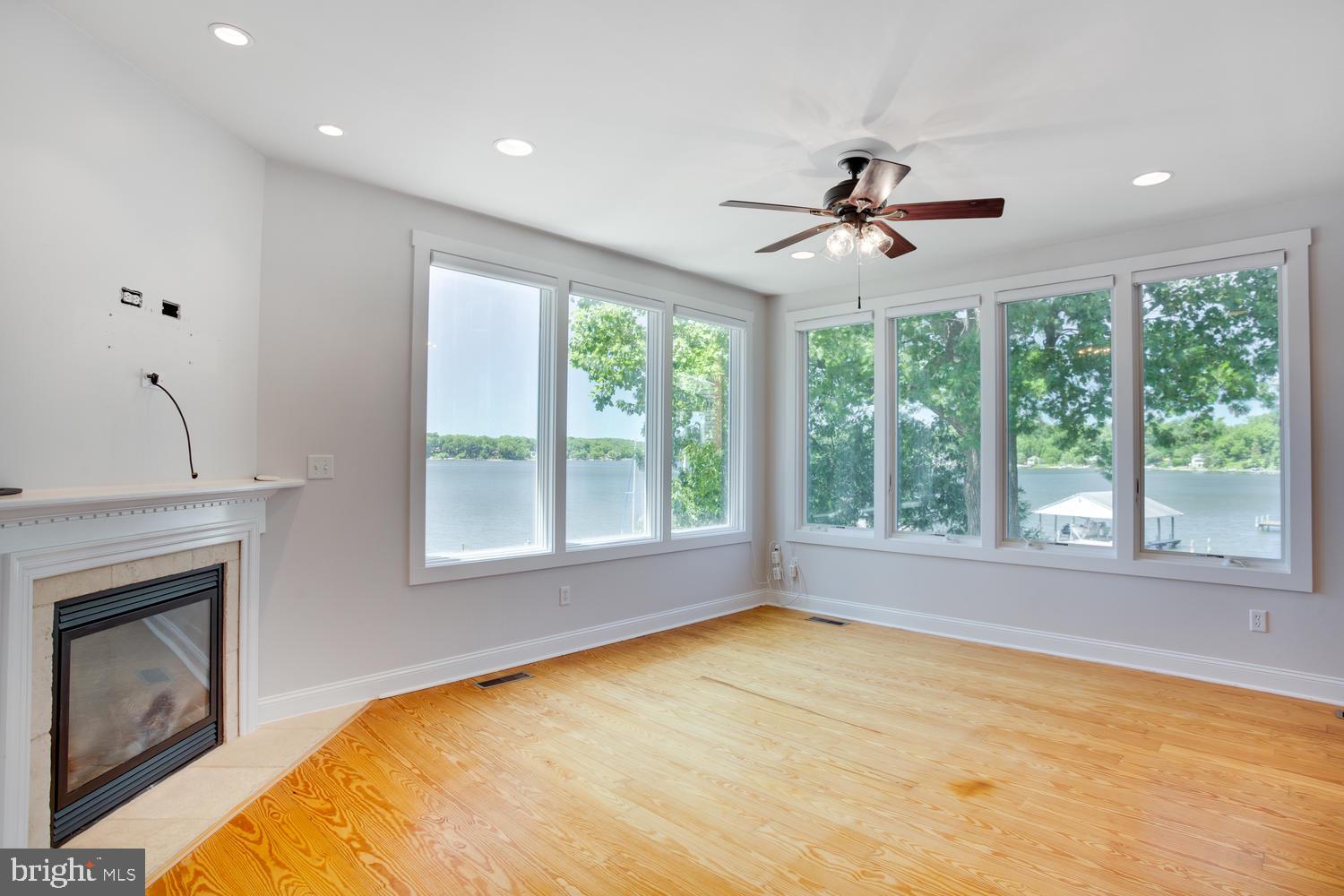 223 Long Point Road Crownsville, MD 21032 - Photo 13 of 41 Family Room
