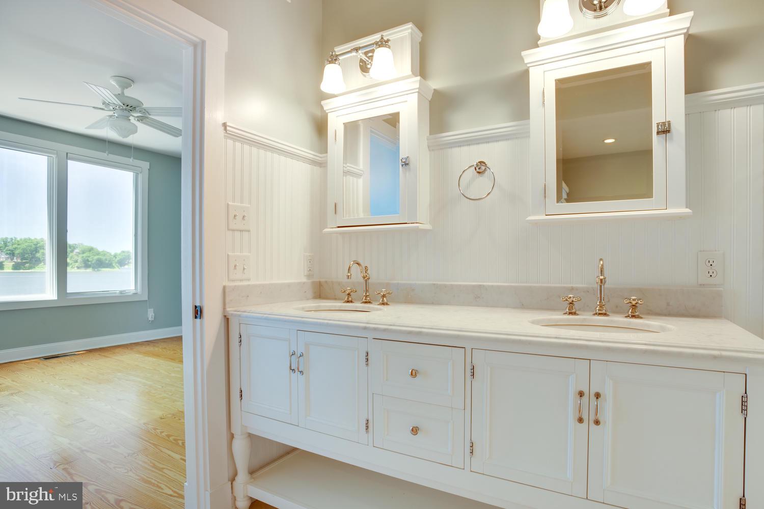 223 Long Point Road Crownsville, MD 21032 - Photo 18 of 41 Master Bath