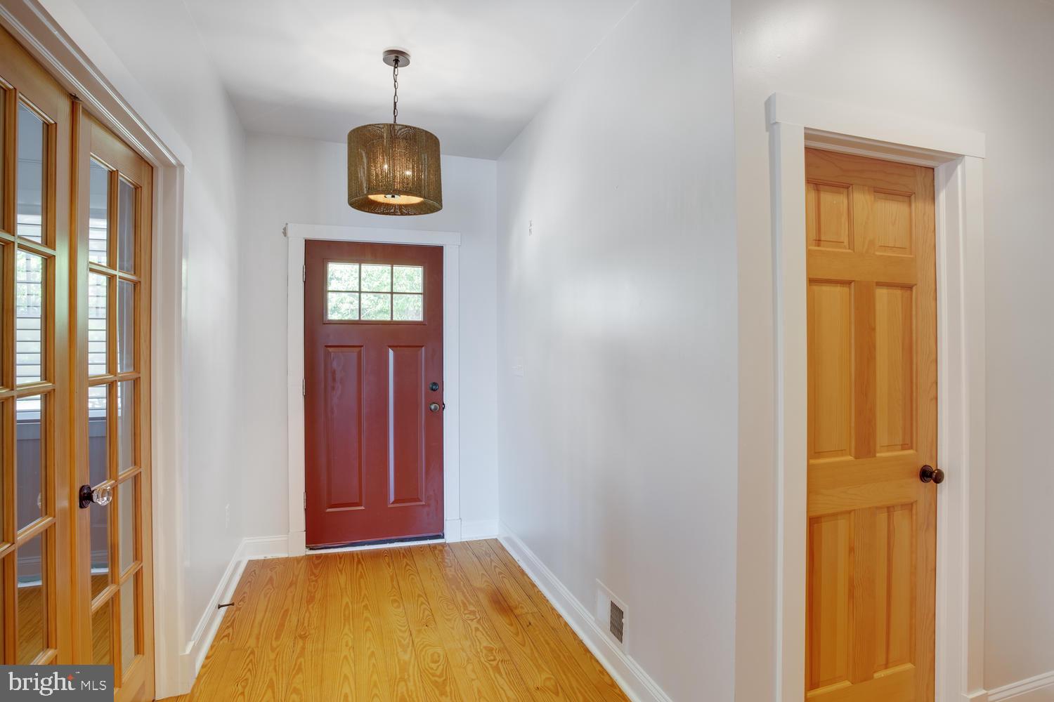 223 Long Point Road Crownsville, MD 21032 - Photo 4 of 41 Entry