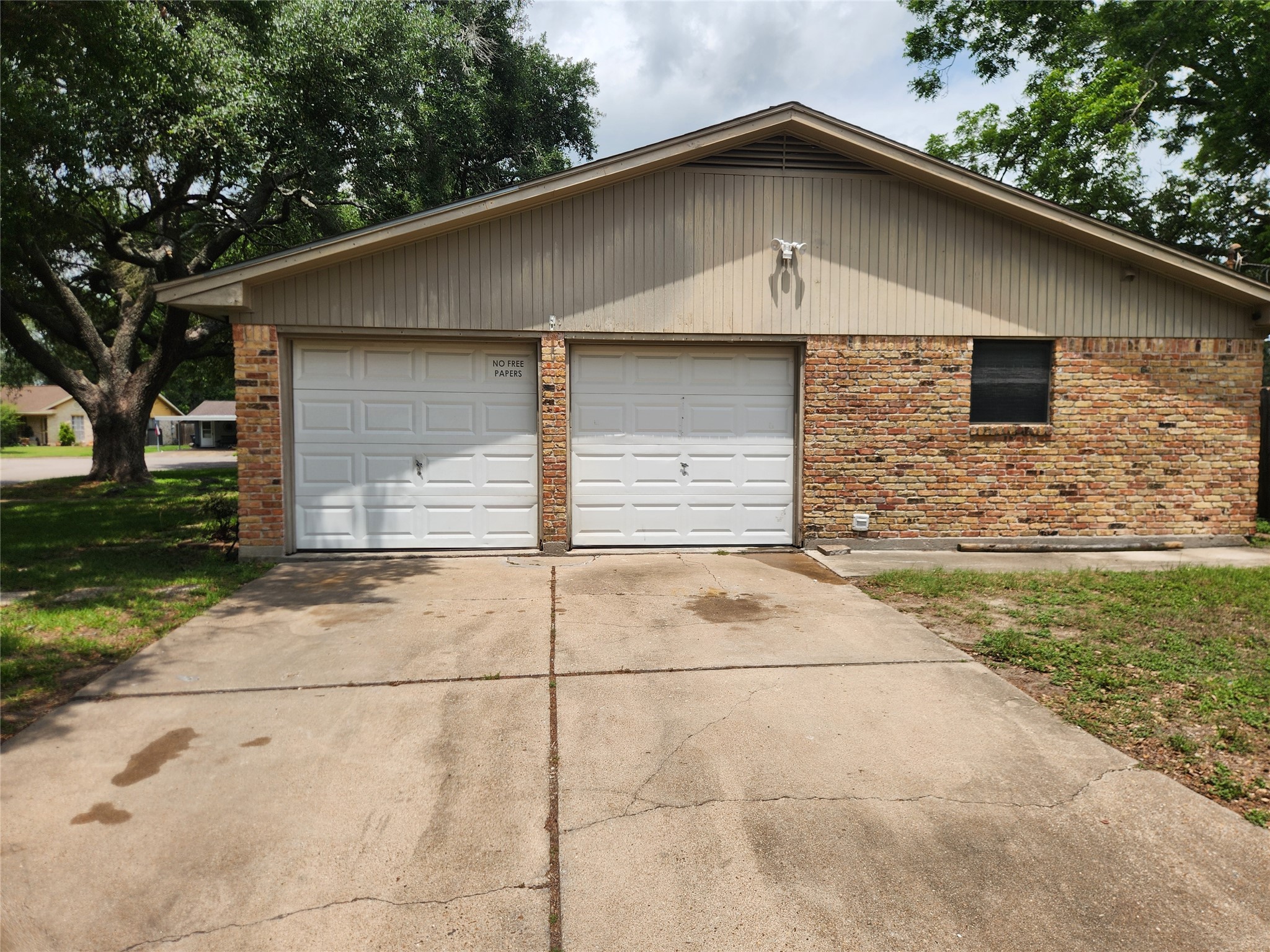 1205 Elm Street Alvin, TX 77511 - Photo 2 of 19