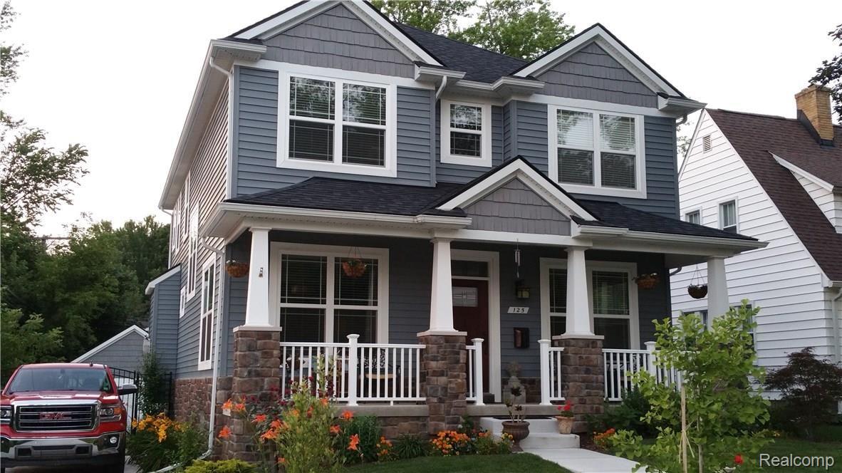 Housesummer.jpg