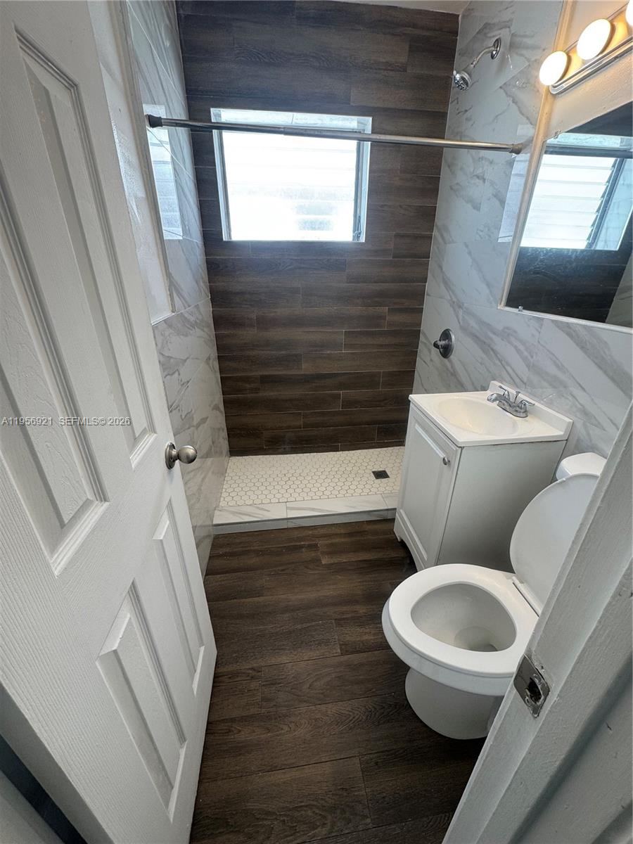 7300 Harding Avenue, Unit 28 Miami Beach, FL 33141 - Photo 5 of 7