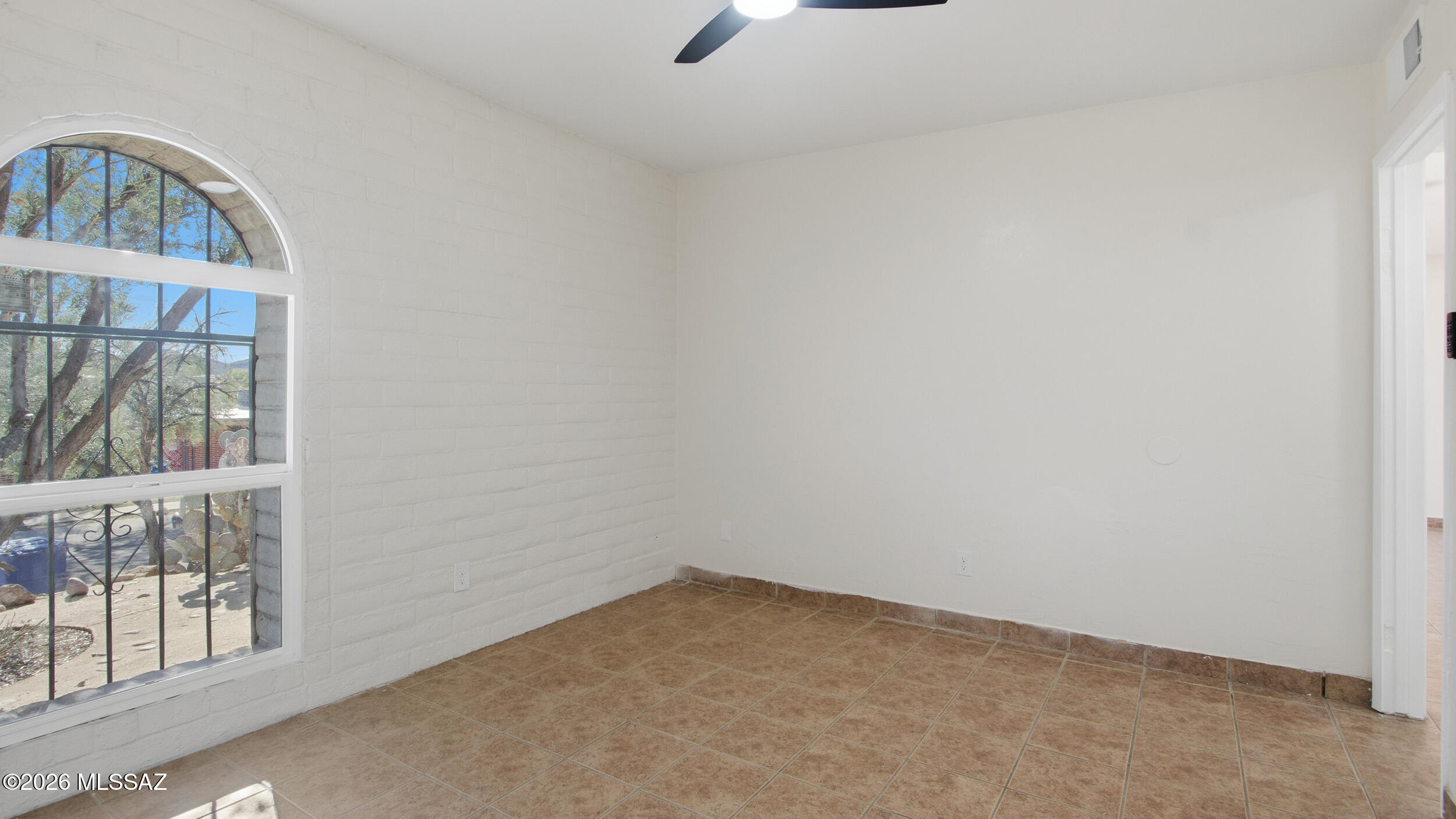 1846 West Caravelle Road Tucson, AZ 85713 - Photo 10 of 26 Gallery Image 10