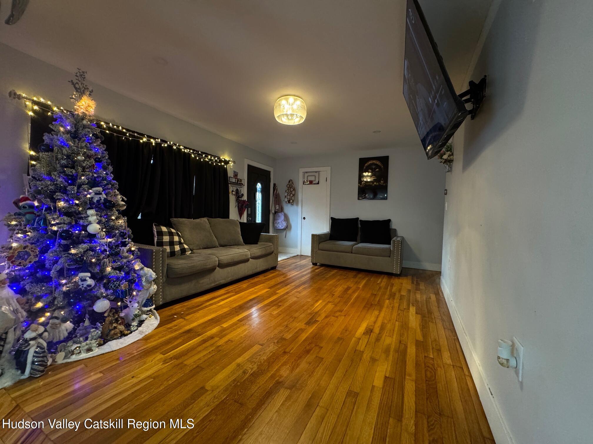 2 Spaulding Lane Saugerties, NY 12477 - Photo 24 of 24 a living room with furniture
