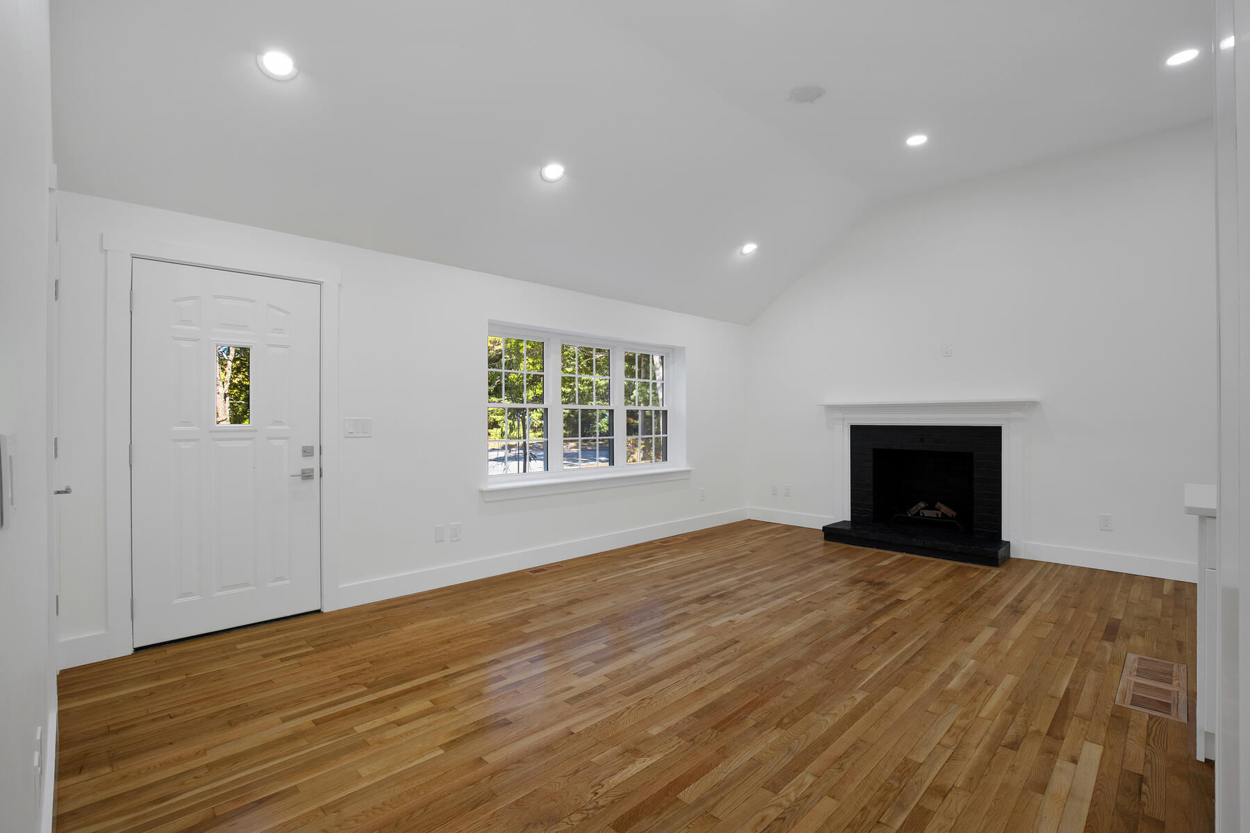 42 Sandy Valley Road Marstons Mills, MA 02648 - Photo 7 of 43 _MG_9623-r (1)