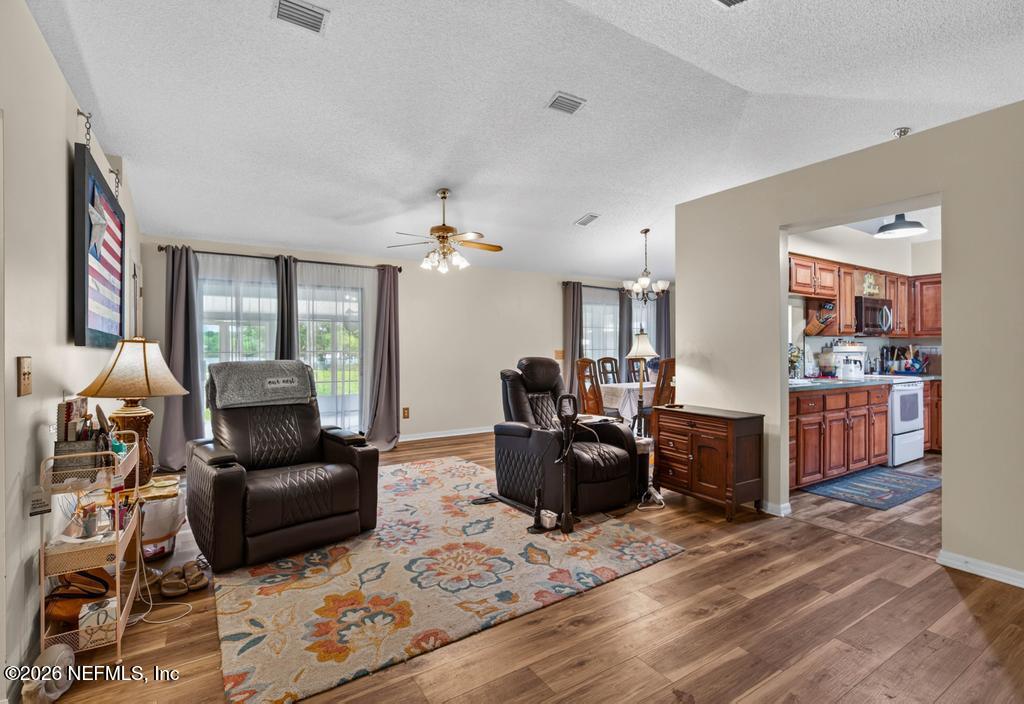254 Old Woods Road Interlachen, FL 32148 - Photo 93 of 137 254 Old Woods Rd-23