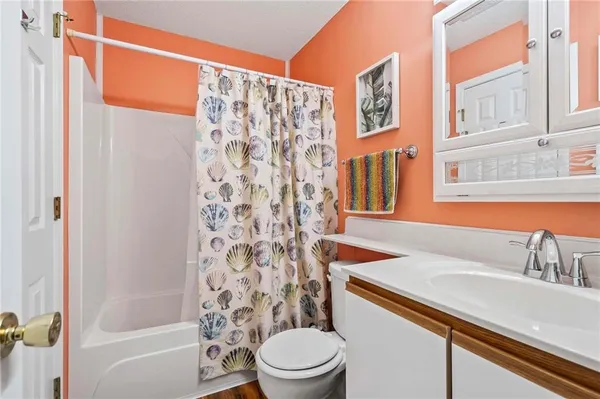 $167,500 | 2405 Northeast 68th Street, Gladstone, MO 64118