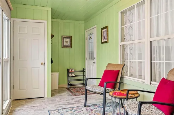 $167,500 | 2405 Northeast 68th Street, Gladstone, MO 64118