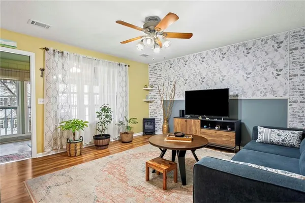 $167,500 | 2405 Northeast 68th Street, Gladstone, MO 64118