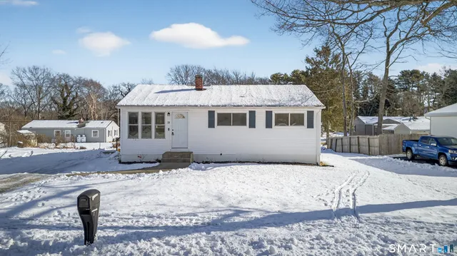 $335,000 | 25 Oslo Street, Groton, CT 06355