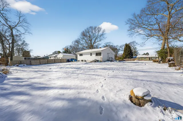 $335,000 | 25 Oslo Street, Groton, CT 06355