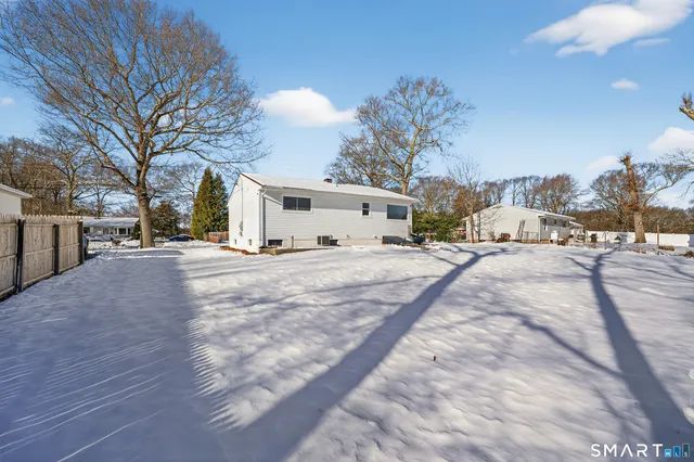 $335,000 | 25 Oslo Street, Groton, CT 06355