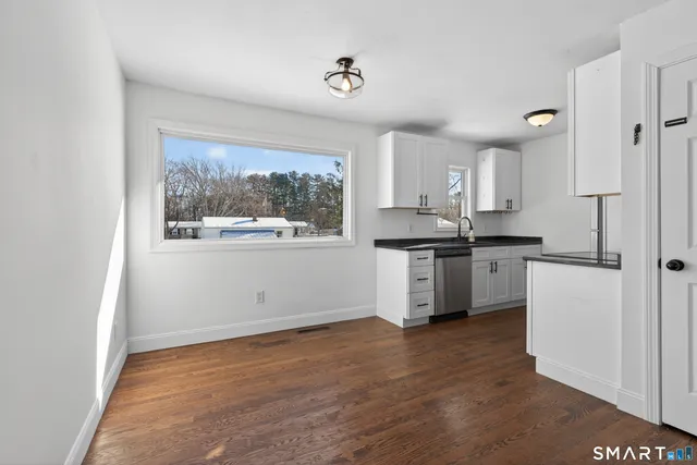 $335,000 | 25 Oslo Street, Groton, CT 06355