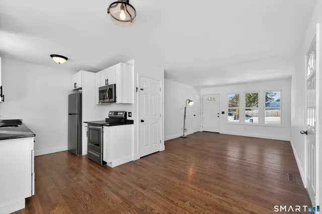 $335,000 | 25 Oslo Street, Groton, CT 06355