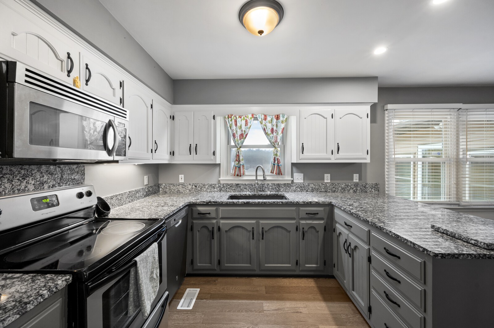 1214 Weeks Road Murfreesboro, TN 37127 - Photo 18 of 55 Gallery Image 18