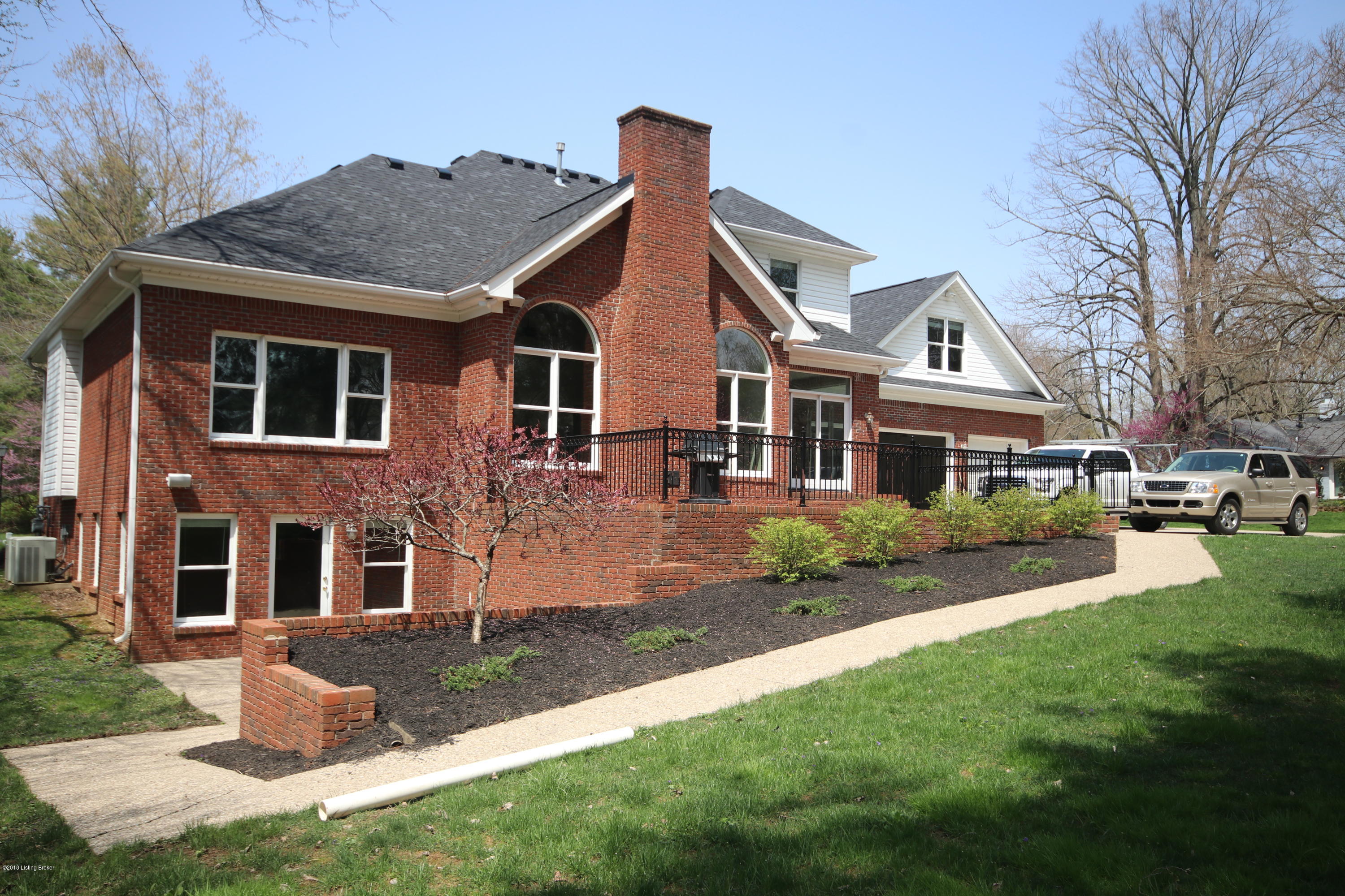 13402 Creekview Road Prospect, KY 40059 - Photo 2 of 50 Rear