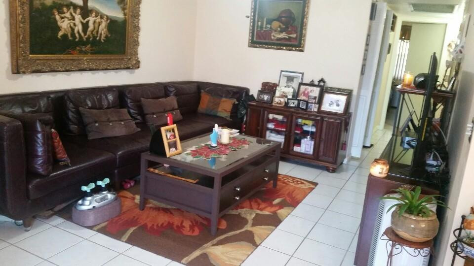 1034 Lincoln B, Unit B Boca Raton, FL 33434 - Photo 2 of 11 Photo 2