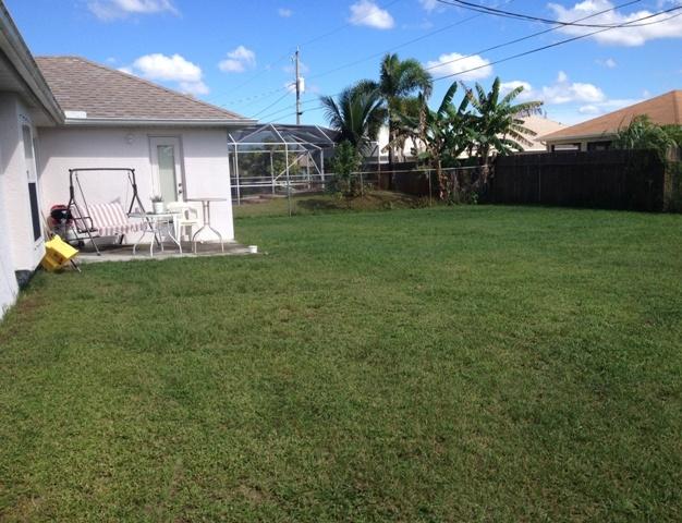 554 Southwest Halkell Avenue Port St. Lucie, FL 34953 - Photo 3 of 13 044