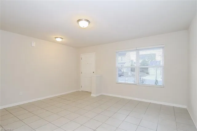 $2,075 | 4215 Kendall Farms Way, Winston-Salem, NC 27107