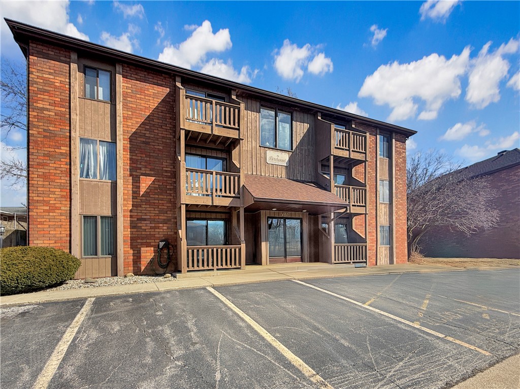 450 Woodside Trail, Unit B1 Decatur, IL 62521 - Photo 1 of 12 Gallery Image 1