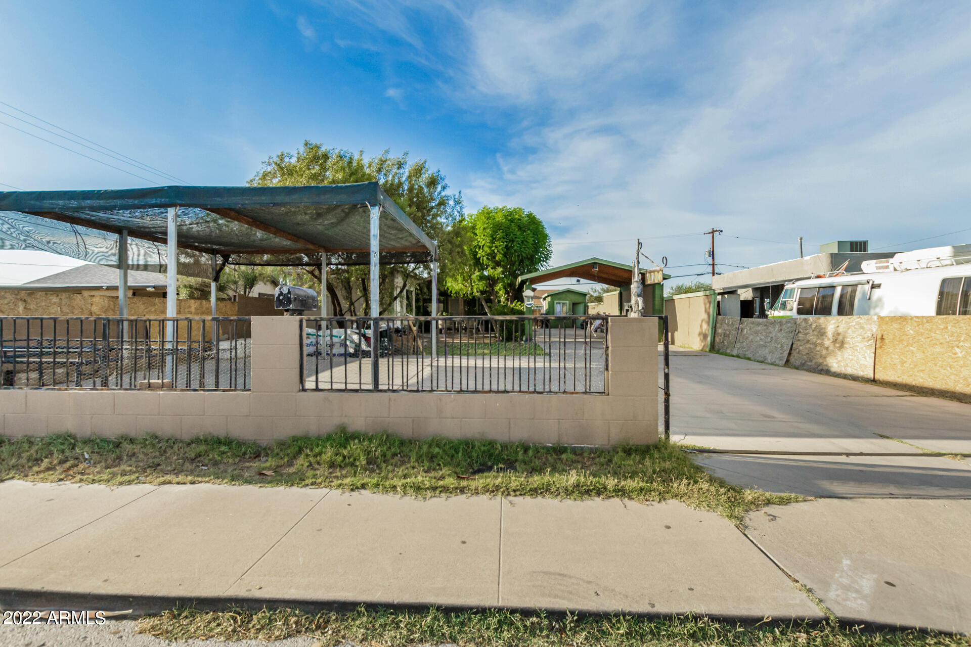 2726 West Taylor Street Phoenix, AZ 85009 - Photo 3 of 26 a view of a patio