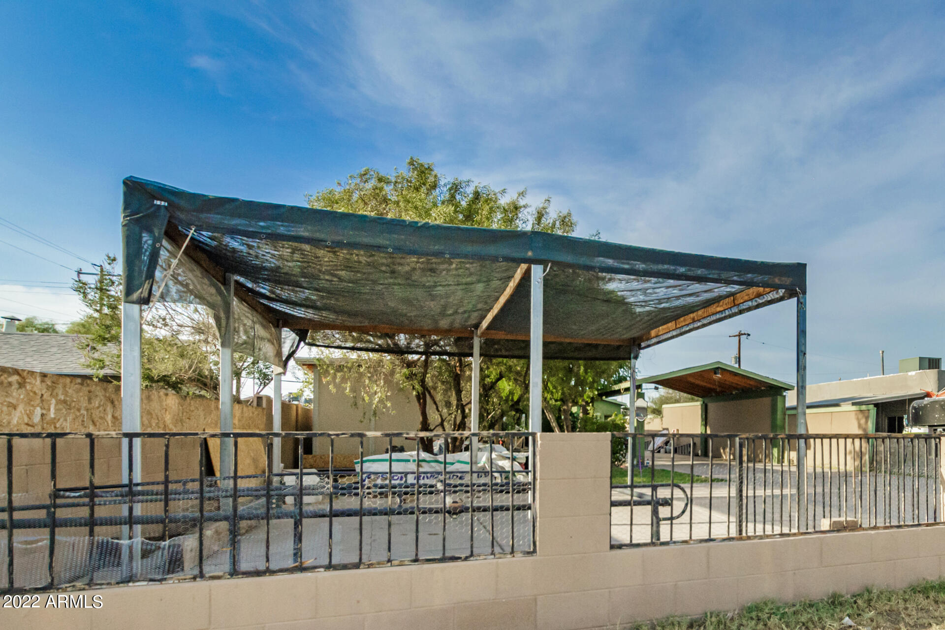 2726 West Taylor Street Phoenix, AZ 85009 - Photo 4 of 26 a view of a patio