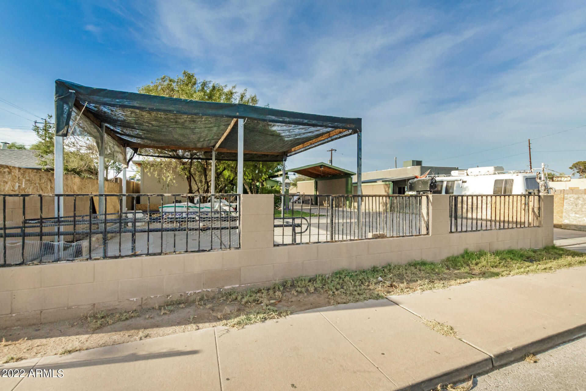 2726 West Taylor Street Phoenix, AZ 85009 - Photo 5 of 26 a view of a backyard