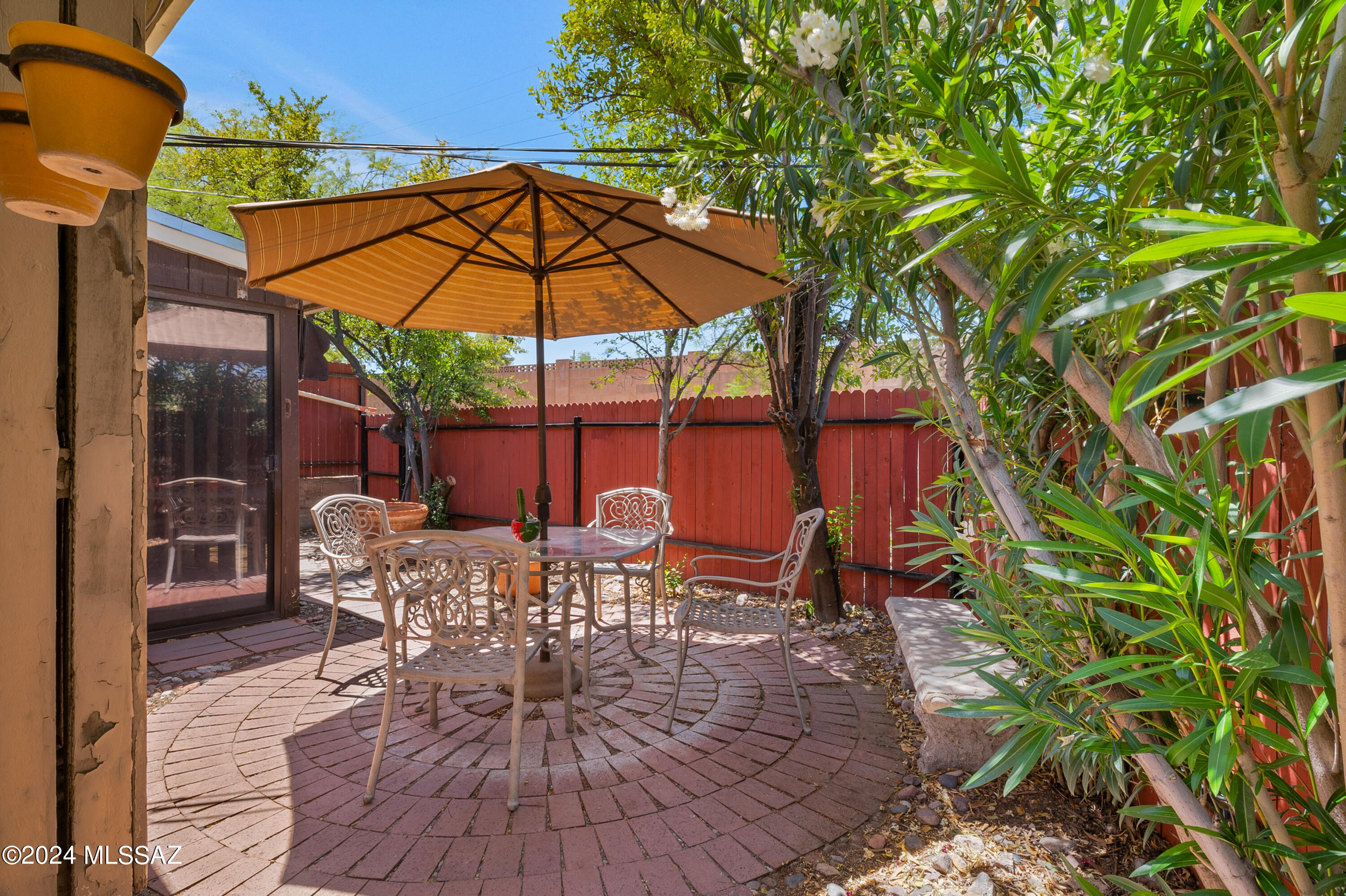 492 North Silverbell Road, Unit 492A Tucson, AZ 85745 - Photo 15 of 27