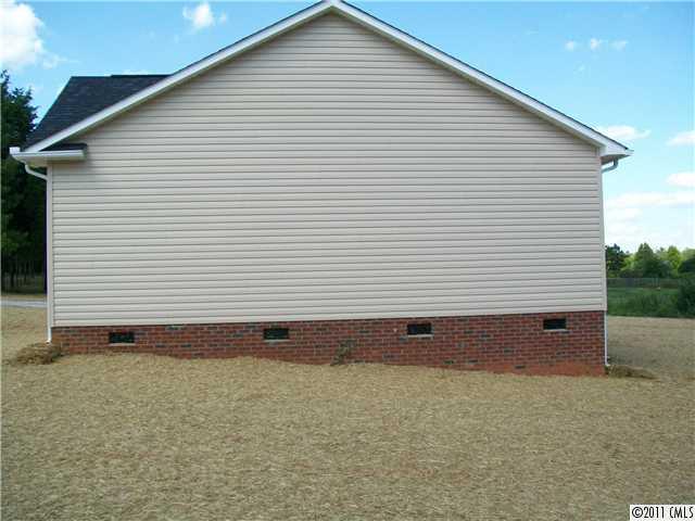 2150 Cedar Road York, SC 29745 - Photo 4 of 15