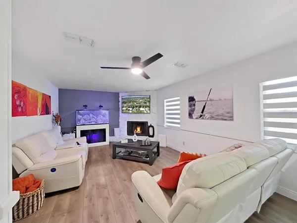 $399,000 | 3210 Acapulco Drive, Riverview, FL 33578
