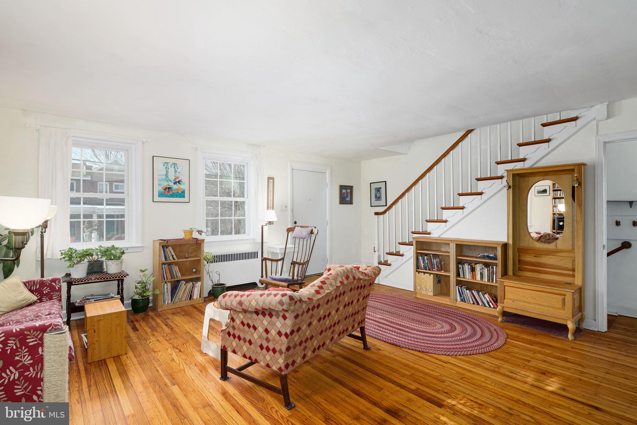 7019 Cresheim Road Philadelphia, PA 19119 - Photo 3 of 30